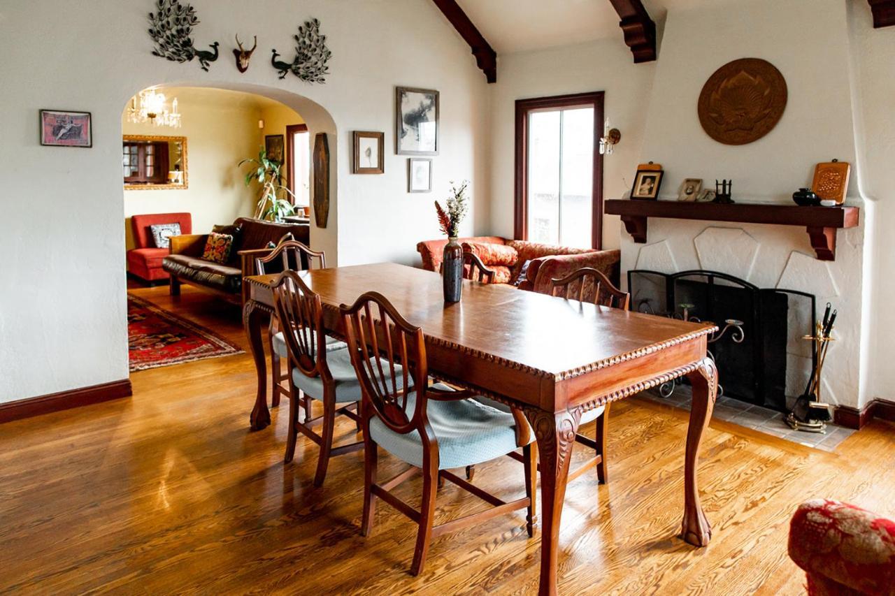 Beautiful, Historic Family Near Merritt Oakland