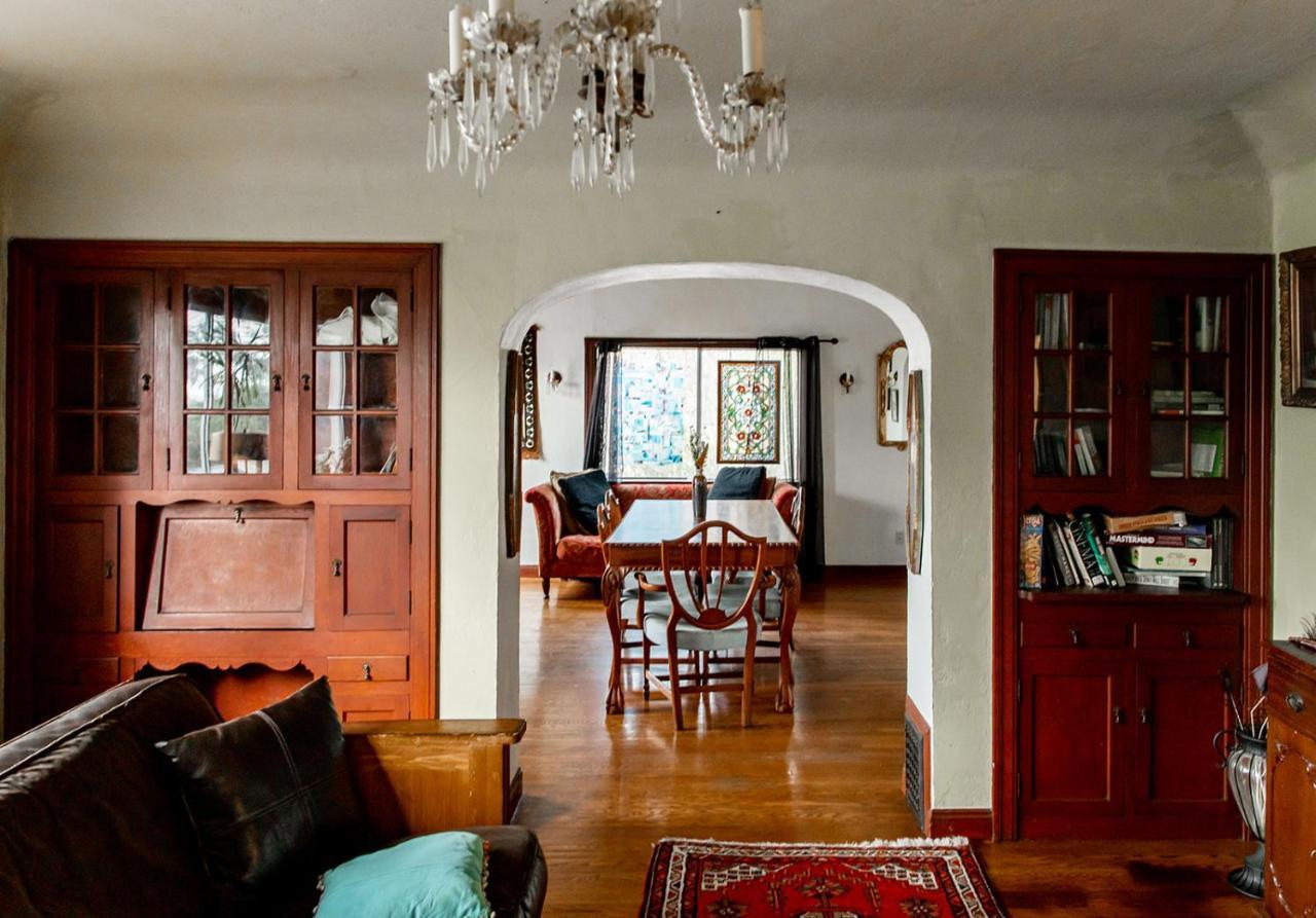 Holiday home Beautiful, Historic Family Near Merritt Oakland